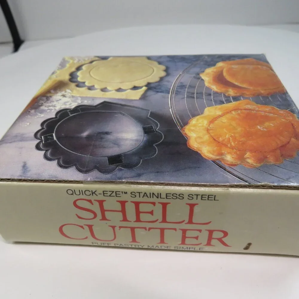 Mini Puff Pastry SEASHELL Shape Cutter w original box stainless steel METAL